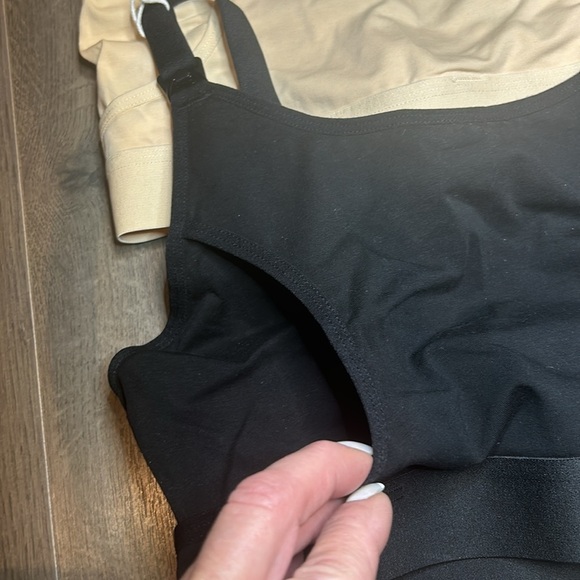 Hands Free Pumping Adjustable Nursing Bra Set of 2/Beige and Black Women Size L - Picture 4 of 11